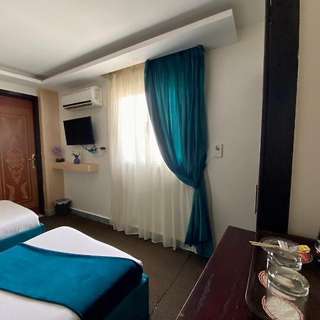 Golden Pyramids Inn Kafrat al Jabal Exterior foto