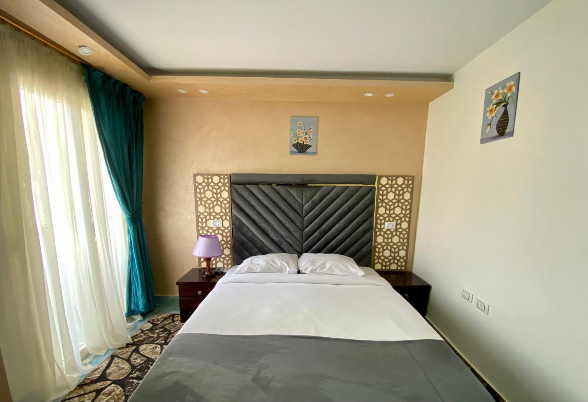 Golden Pyramids Inn Kafrat al Jabal Exterior foto