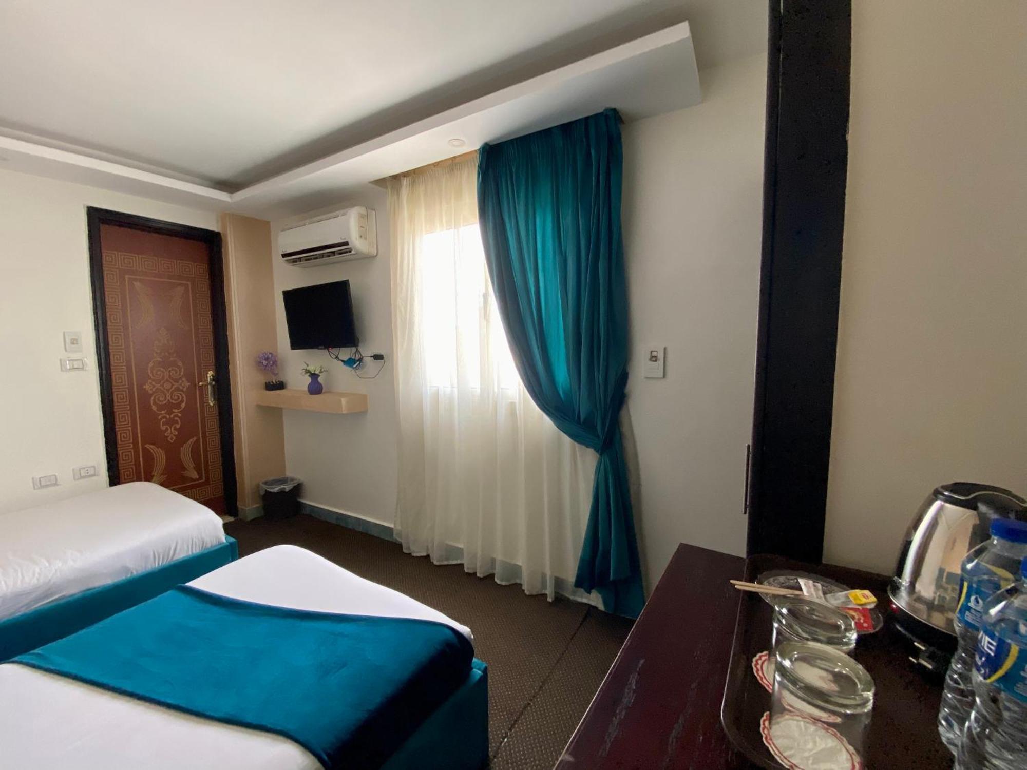 Golden Pyramids Inn Kafrat al Jabal Exterior foto