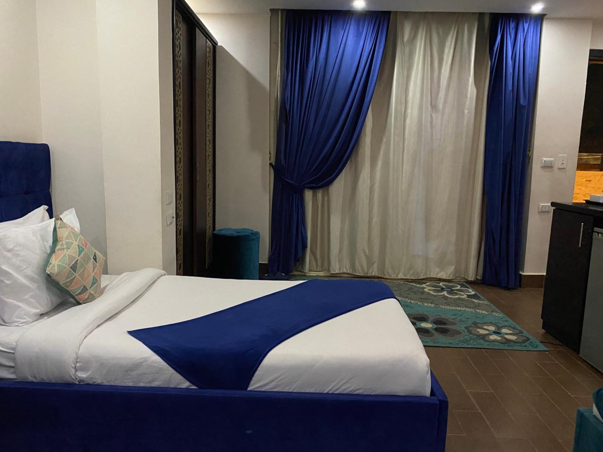 Golden Pyramids Inn Kafrat al Jabal Exterior foto