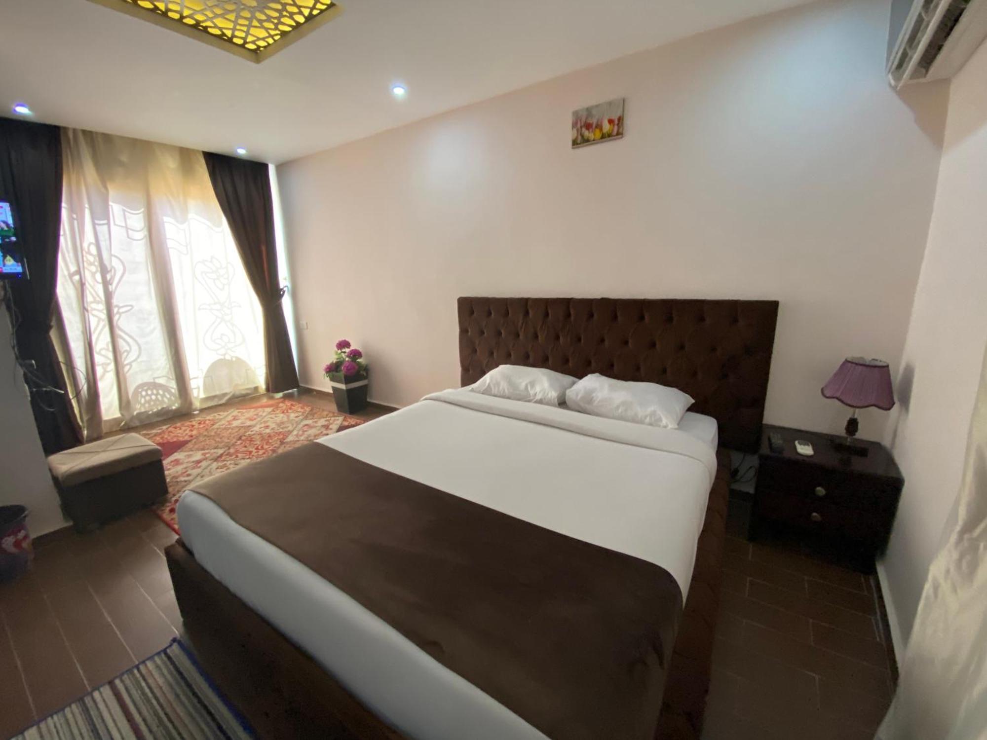 Golden Pyramids Inn Kafrat al Jabal Exterior foto