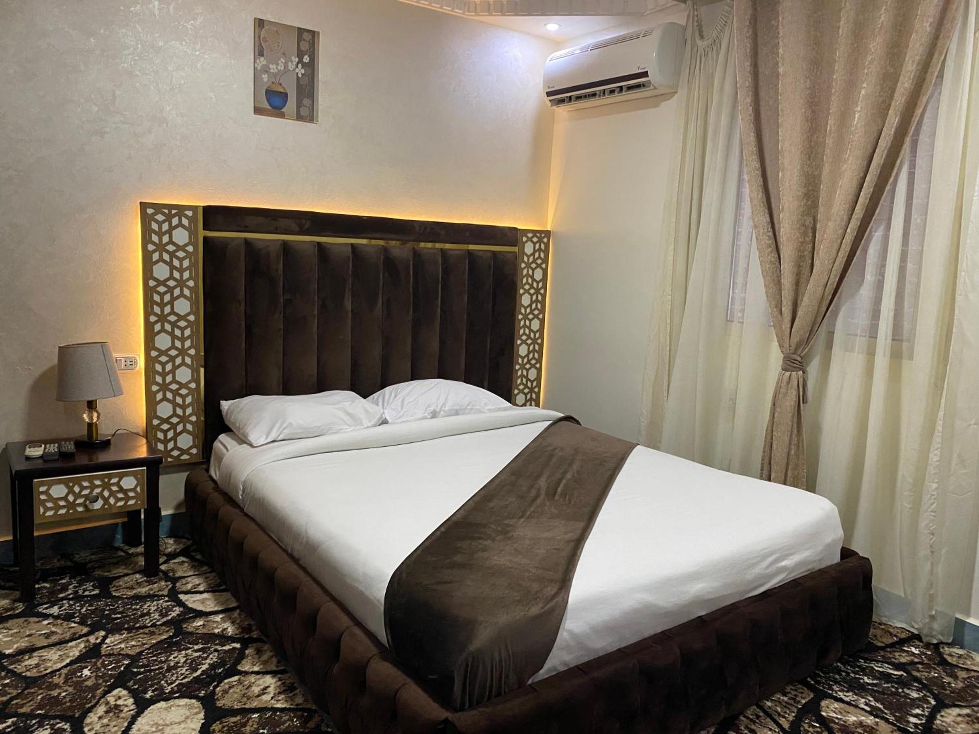 Golden Pyramids Inn Kafrat al Jabal Exterior foto