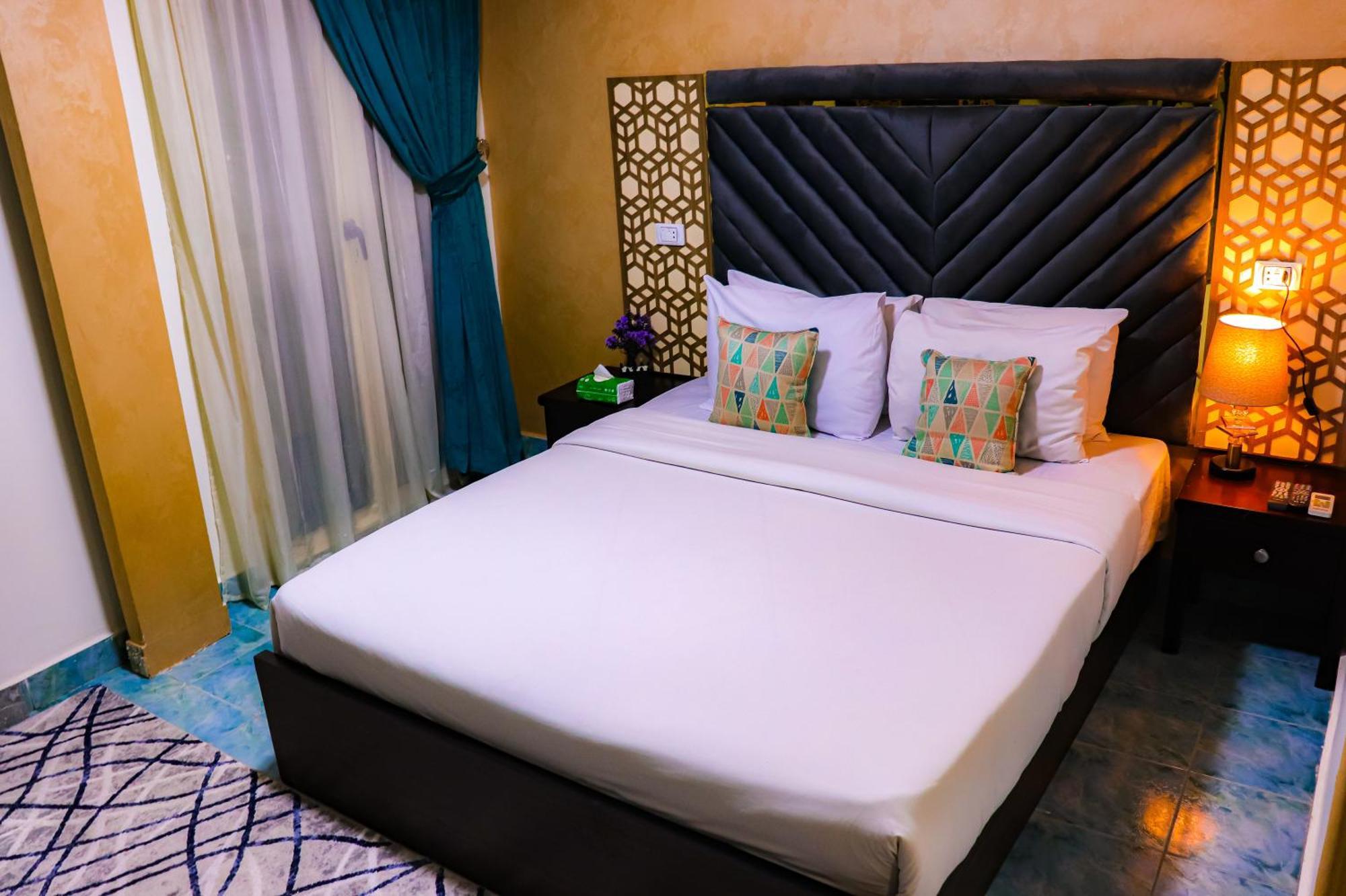 Golden Pyramids Inn Kafrat al Jabal Exterior foto