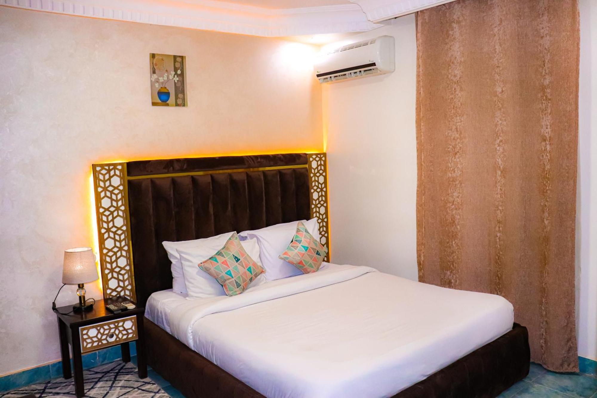 Golden Pyramids Inn Kafrat al Jabal Exterior foto