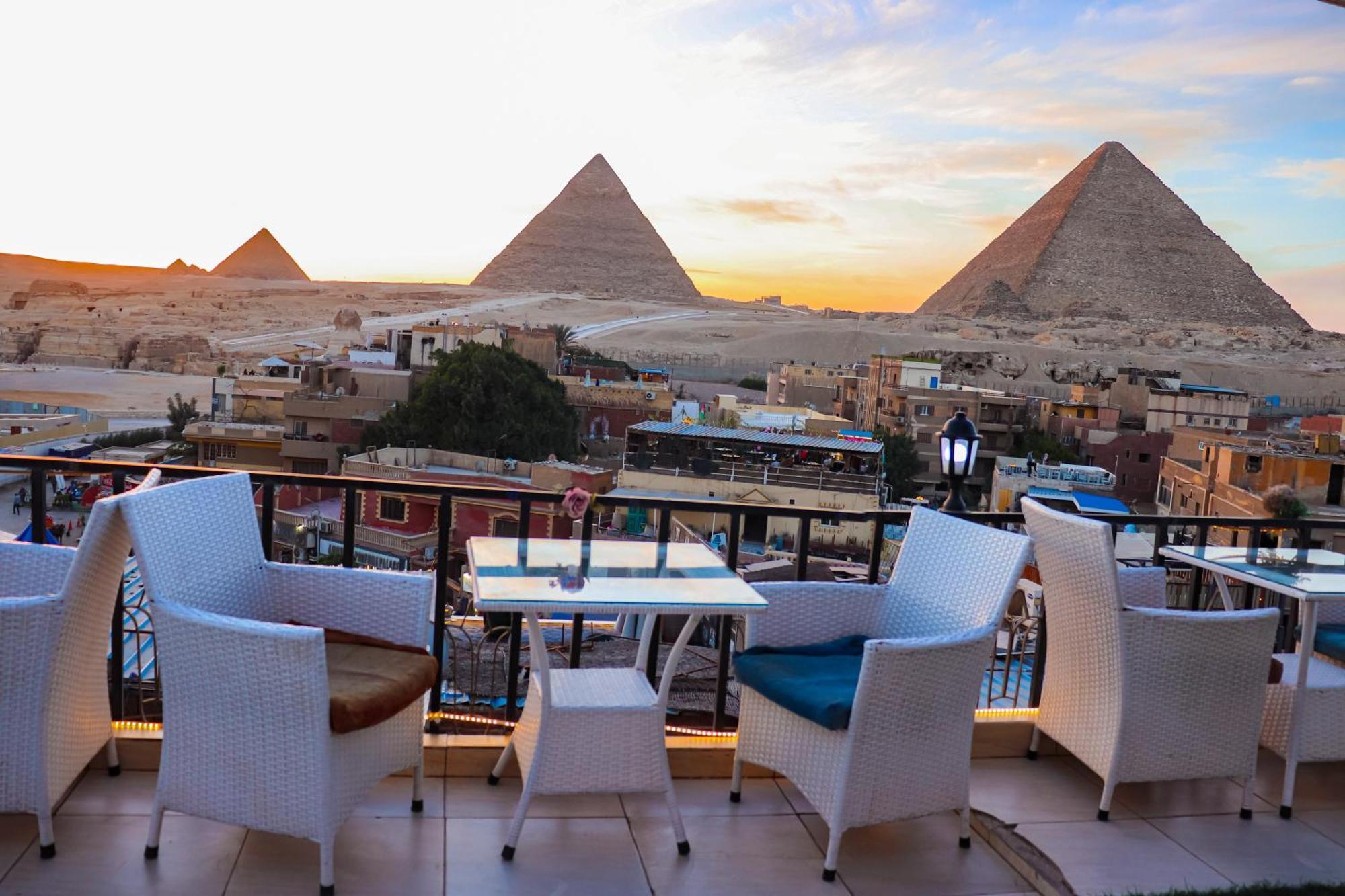 Golden Pyramids Inn Kafrat al Jabal Exterior foto