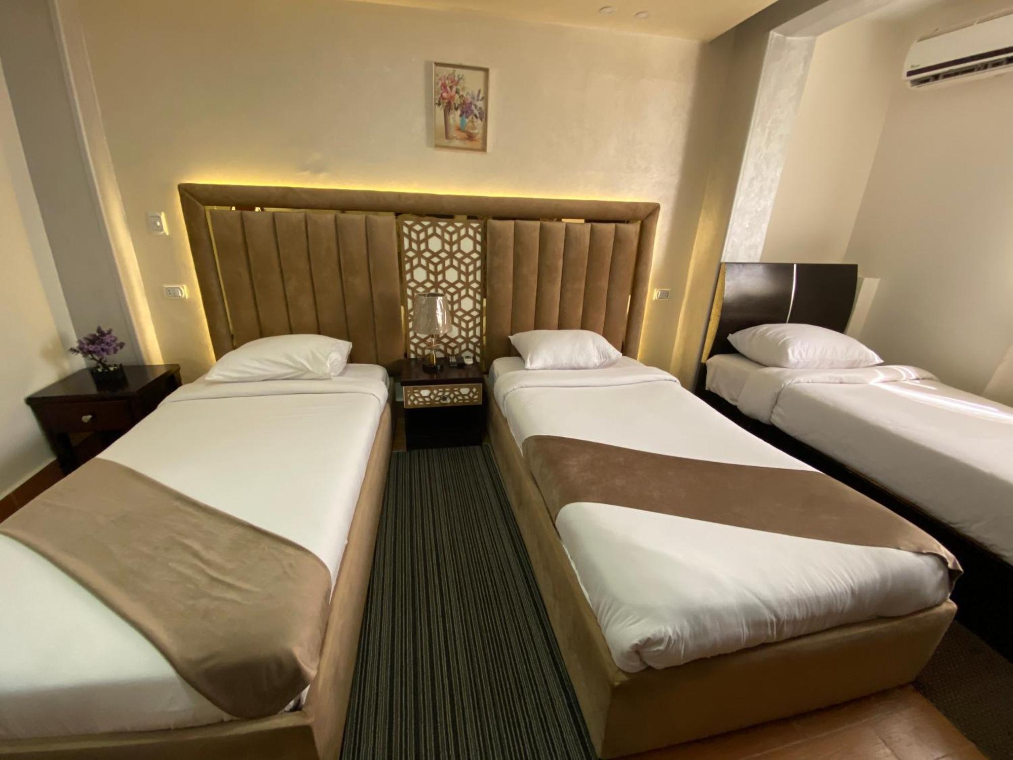 Golden Pyramids Inn Kafrat al Jabal Exterior foto