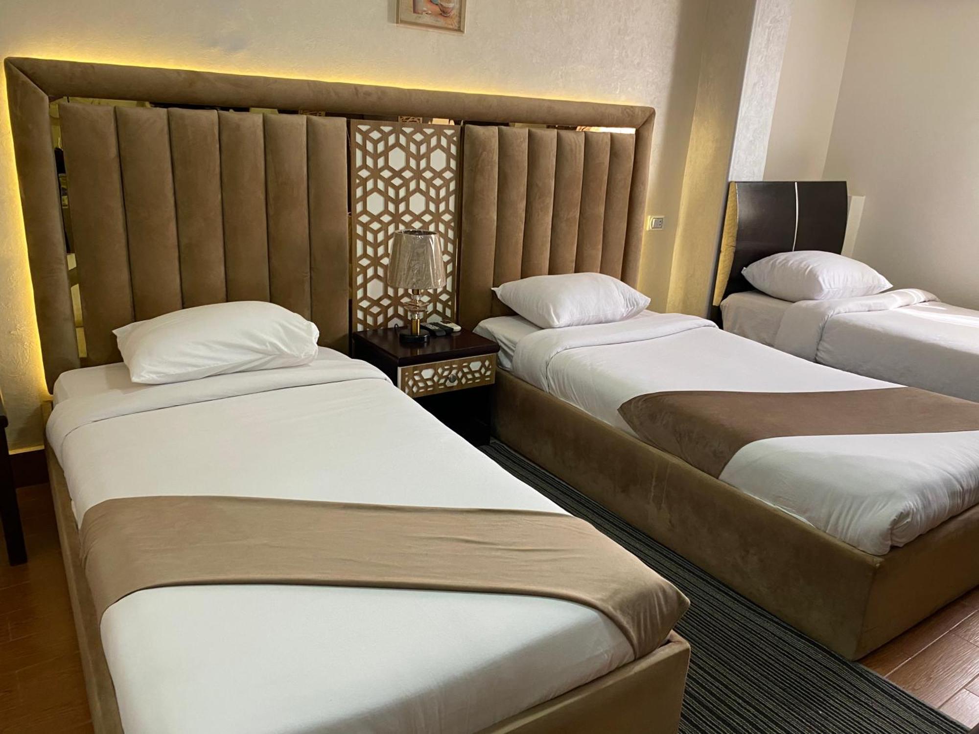 Golden Pyramids Inn Kafrat al Jabal Exterior foto