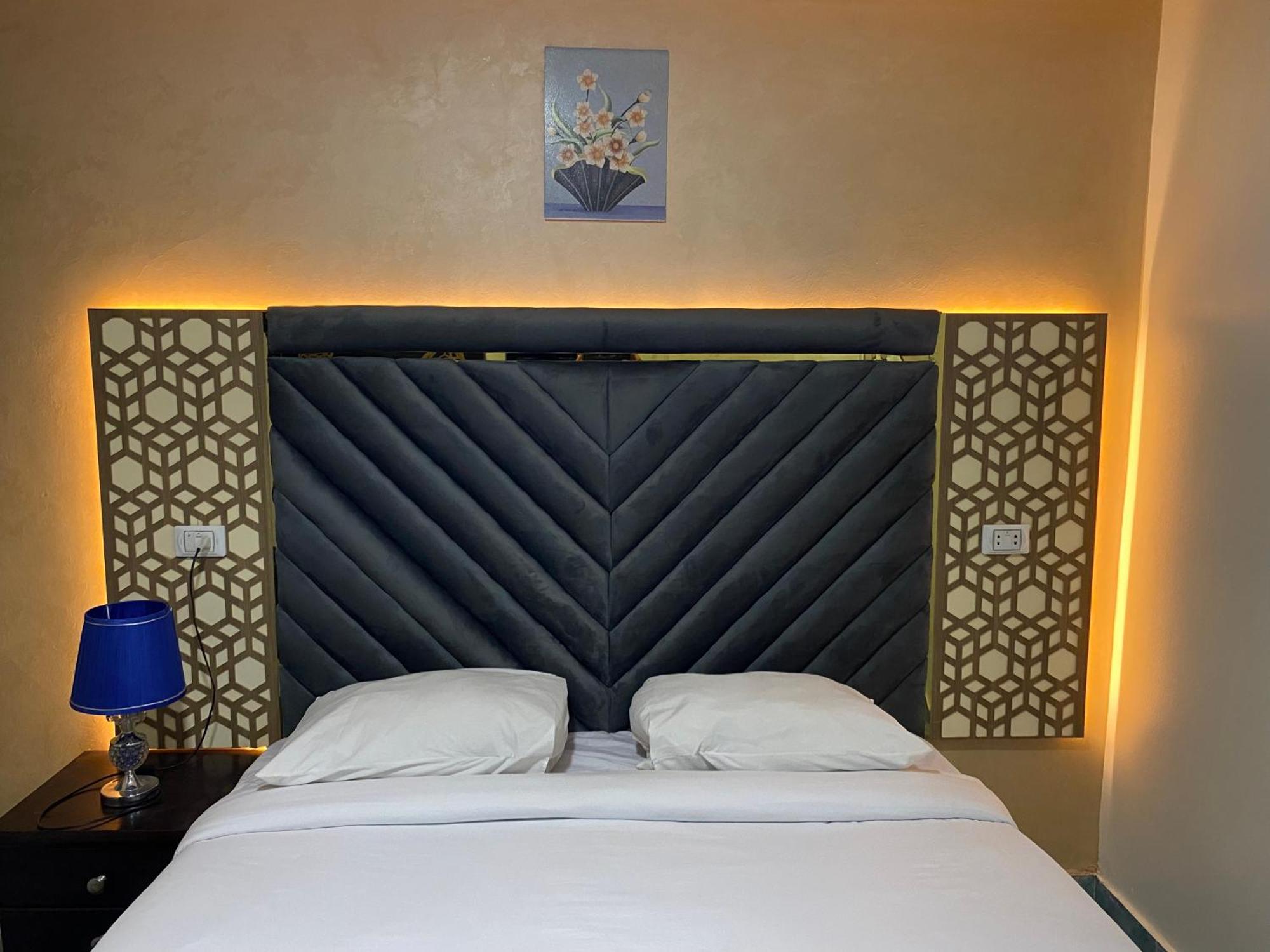 Golden Pyramids Inn Kafrat al Jabal Exterior foto